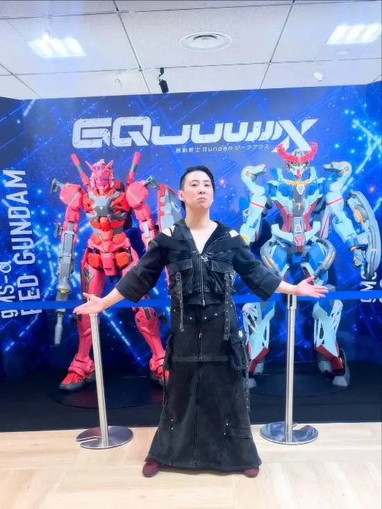 克雷桑与莫,伊塞斯共度,生辰,开云足球,足球赛事中心,足球比赛资讯,足球赛事数据,足球赛事平台